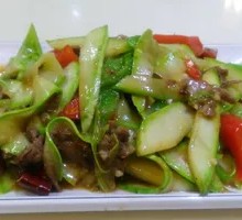 Stir-Fried Beef with Zucchini