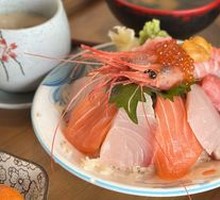 Seafood Donburi