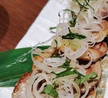 Salt-Roasted Duck with Beijing Green Onion