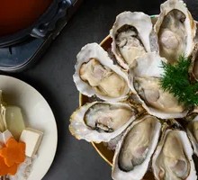 Live Oyster Miso Hot Pot