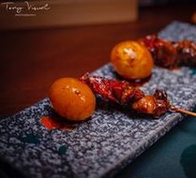 Fresh Free-range Chicken with Lantern