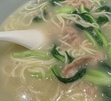 Vegetable and Pork Noodles Stewed