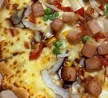 Moroccan Chicken Leg Pizza