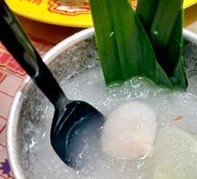 Ice-Shaken Lychee Bowl