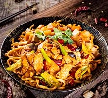 Authentic Hunan-style Stir-fried Pork Noodles