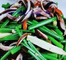 Stir-Fried Eel with Leek