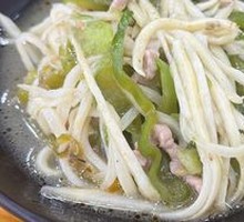 Bamboo Shoots with Green Pepper and Shredded Pork