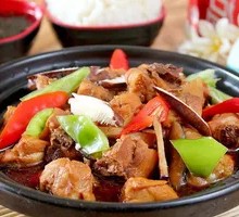 Yellow Braised Chicken with Rice