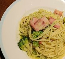 Broccoli Basil Pesto Pasta