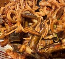 Eel丝 Salad with Sichuan Flavor