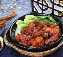 Beef Brisket and Potato Claypot Rice
