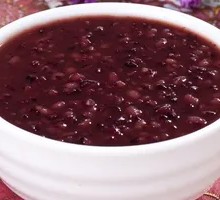 Health-Promoting Black Rice Porridge