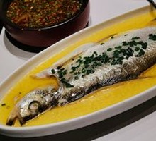 Chicken Oil Steamed White Silvery Fish