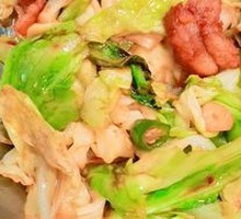 Spicy Pot-Braised Cabbage