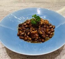 Peanut Stewed Pig Tails