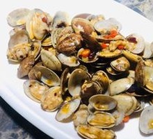 Spicy Stir-Fried Clams