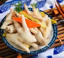 Braised Chicken Feet with Tiger Skin