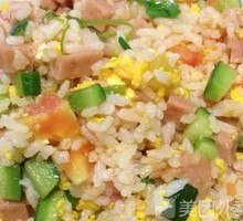 时蔬蛋炒饭