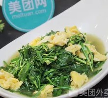 Stir-fried eggs with chives