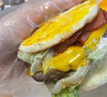 No-Bread Egg Soul Beef Burger