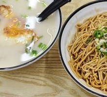 Noodles with Fish Soup