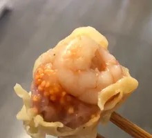 Fresh Shrimp and Crab Roe Dumplings