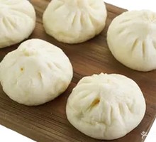 Preserved Vegetable and Pork Bun
