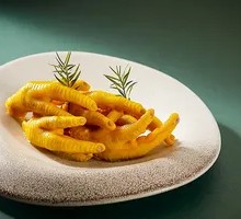 Salt-Baked Chicken Feet