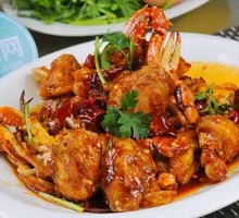 Spicy Crab with Seasoning and Side Dishes with Coke