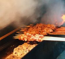 Charcoal-Grilled Lamb with Red Willow Branches