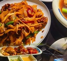Dry-Fried Beef Rice Noodles