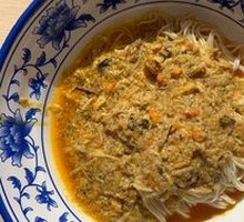 Crab Roe Noodles