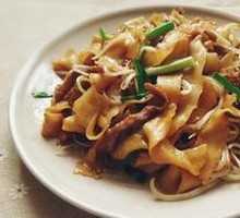Beef Stir-Fried Knife-Cut Noodles