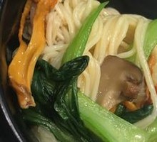 Vegetable Canned Noodles