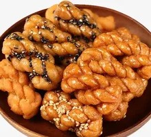 Small Sesame Twists