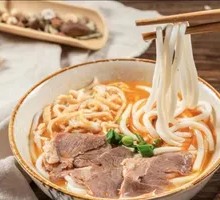 Sour Cabbage Beef Noodles
