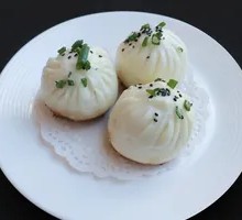 Shanghai Steamed Bun with Crispy Bottom