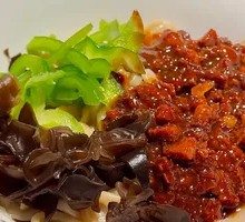 Xijing Zhajiang Noodles