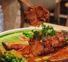 Slow-Cooked Beef Short Ribs