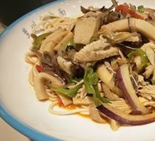 Spicy麻 Chicken Noodles