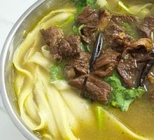 Beef Daoxiao Noodles