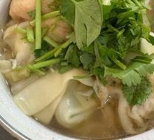 Wild Chives Large Dumplings with Tofu Skin and Fried Tofu