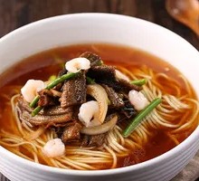 Stir-Fried Eel and Shrimp Noodles