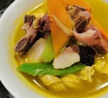 Salted Pig's Trotter Soup