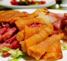 Crispy Pork Trotter Rice
