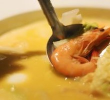 Golden Soup with Three Fresh Ingredients