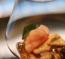 Vinegar-Flavored Live Oyster