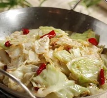 Spicy Stir-Fried Cabbage