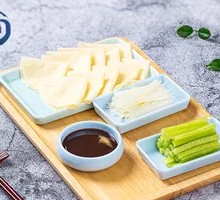 Pancake with Scallion and Sauce