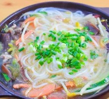 Three Delicacies Clay Pot Rice